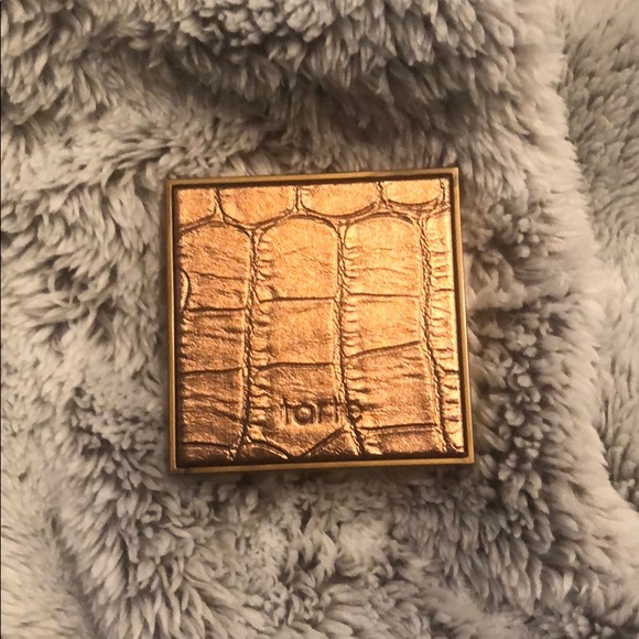 Tarte Amazonian Clay waterproof bronzer - Picture 1 of 3